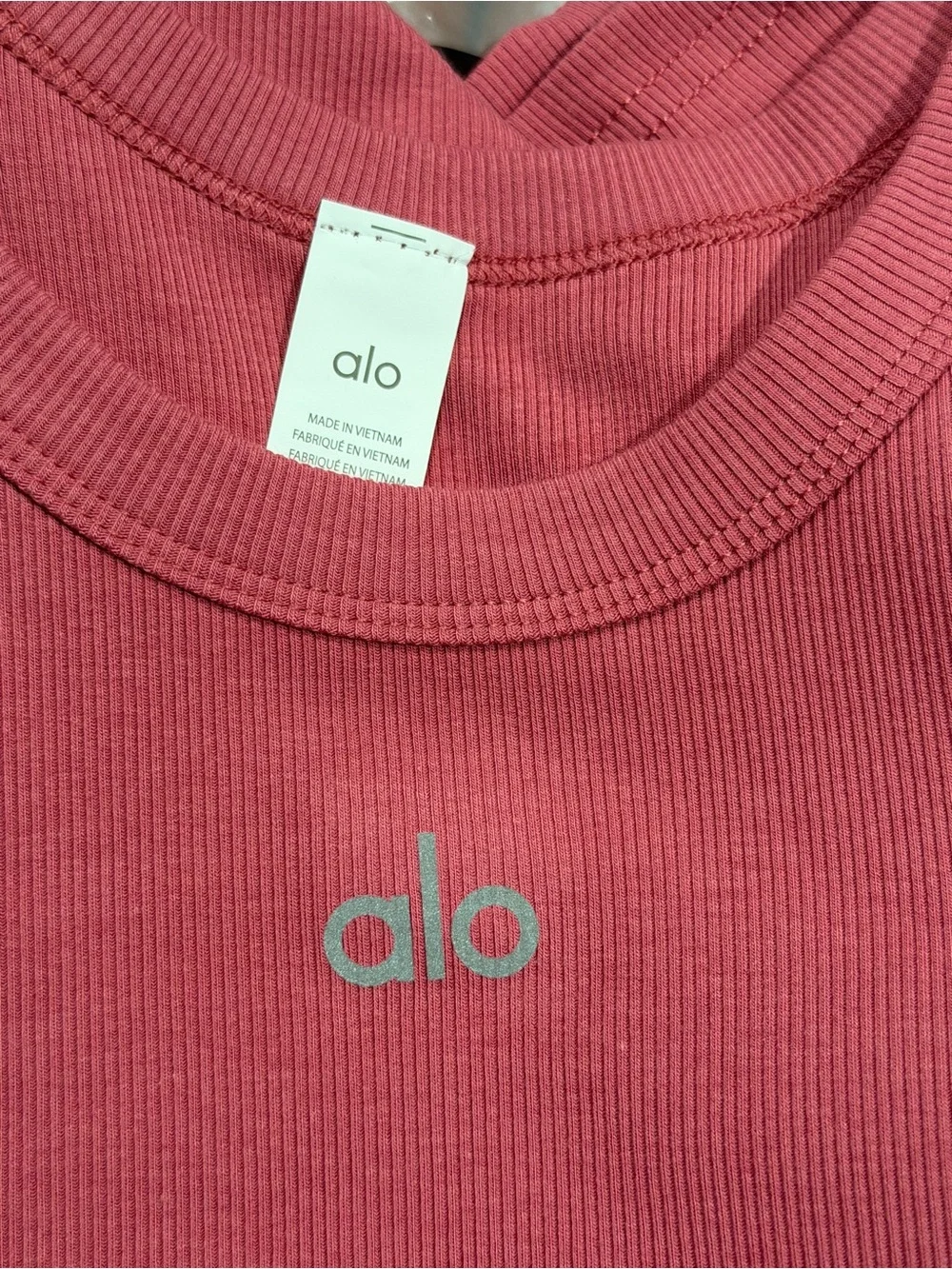 ALO Yoga Tank Top - Sleeveless Active Tee
